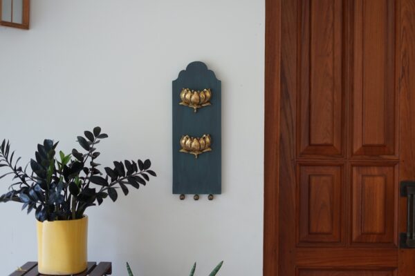 Wall hanging antique lotus