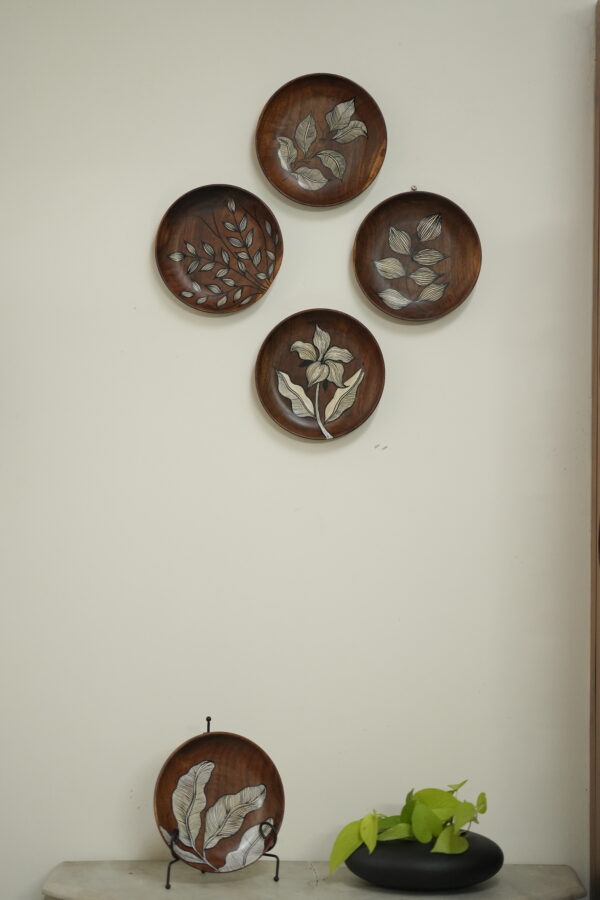 Wooden wall plate