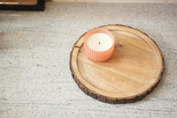 Round mango wood tray